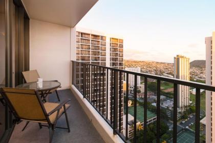 34 Floor with Panoramic Ocean and Diamond Head Views | 1 Block to Beach | Free Parking & WIFI - image 3