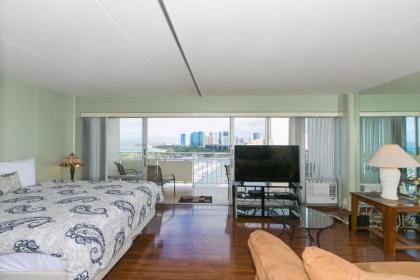 Ilikai Tower 1841 Yacht Harbor View 1BR - image 3