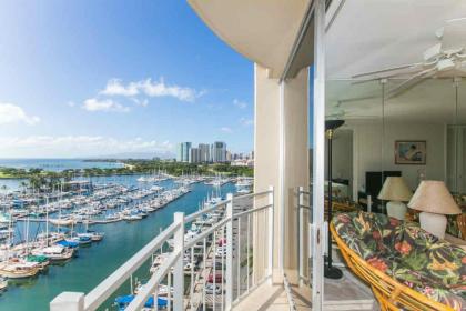 Ilikai Marina 1394 Yacht Harbor View 1BR - image 2