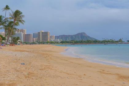 Apartments at Palms Waikiki - image 2