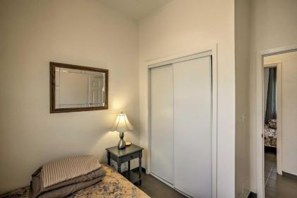 Remodeled Honolulu Apartment with Courtyard Downtown! - image 11