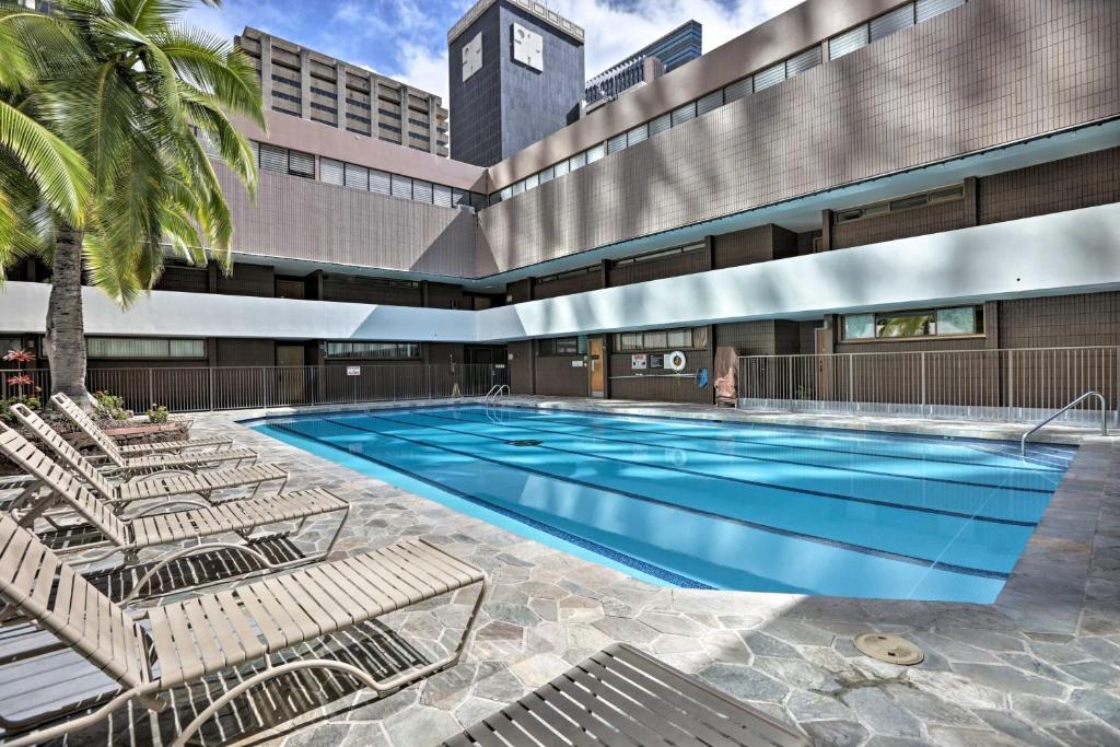 Downtown Honolulu Suite-Near Ala Moana Beach! - image 4