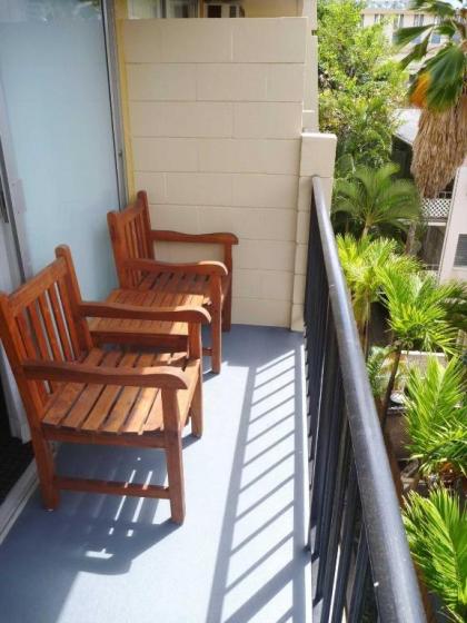 Bamboo Hotel Condo - Queen Studio with Balcony - Steps to Waikiki Beach - image 11