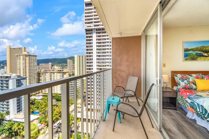 Marine Surf Waikiki 21th floor - Parking Included - image 6