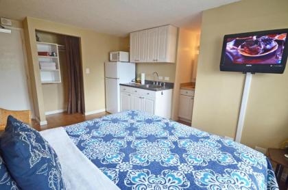 Kuhio Village 510 KING Bed with Renovated Kitchenette - image 3