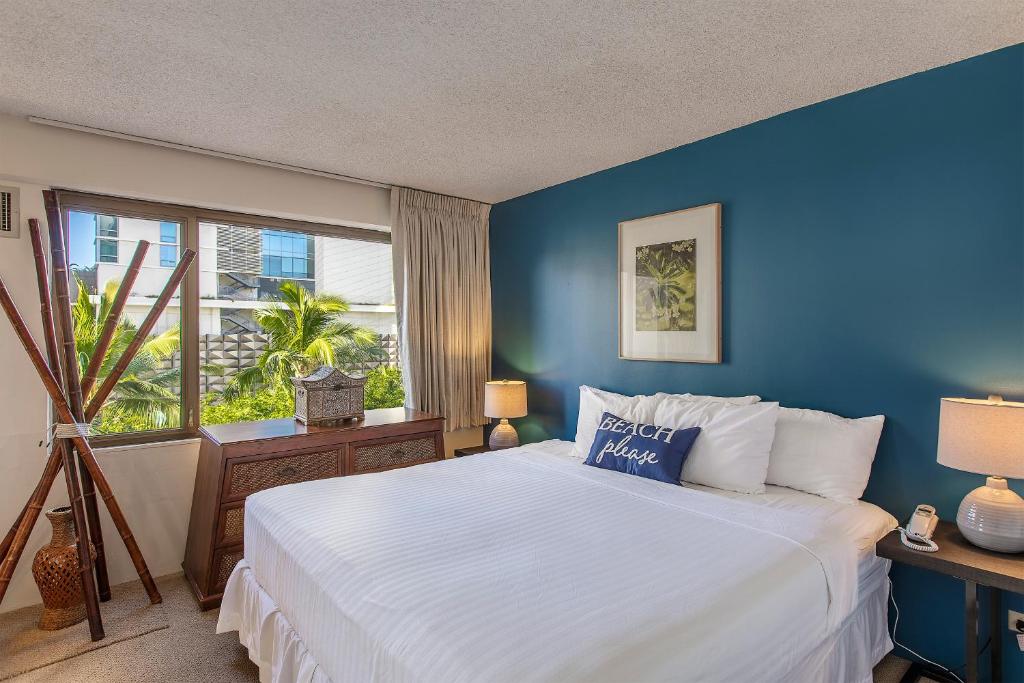 2140 Kuhio Ave #607 - main image