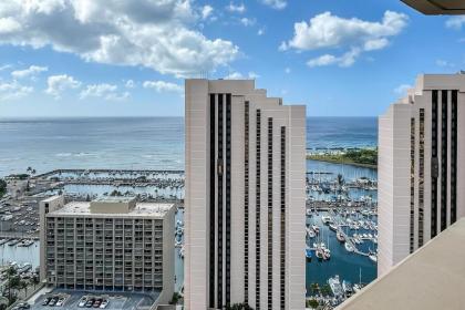 Marina Tower 2302 - image 17