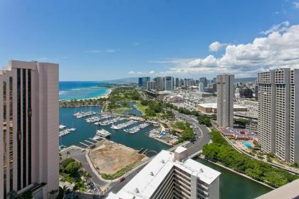 Marina Tower 3702 - image 9