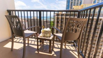 Waikiki Imperial Condo + Car Rental with Beach Gear Unlimited Miles - image 17