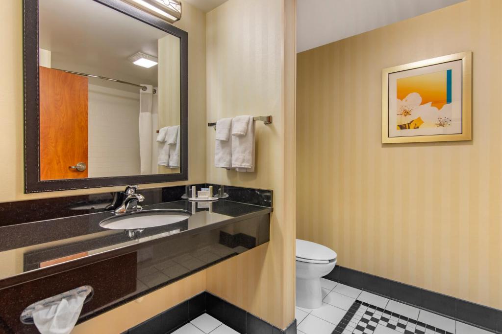 Fairfield Inn & Suites Hooksett - image 4