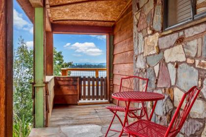 Highland Lakeview Getaway - image 15