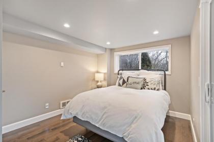 Lakeview Luxury - image 4