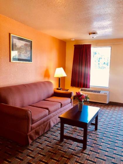 Americas Best Value Inn and Suites Hope - image 12