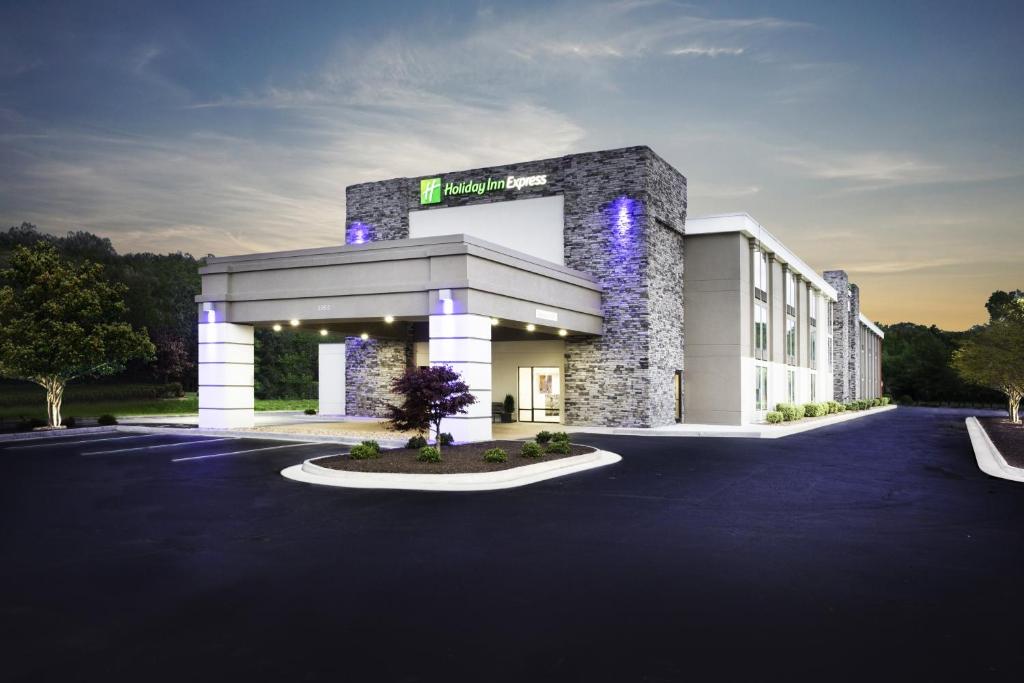 Holiday Inn Express Hopewell - Fort Lee Area an IHG Hotel - main image