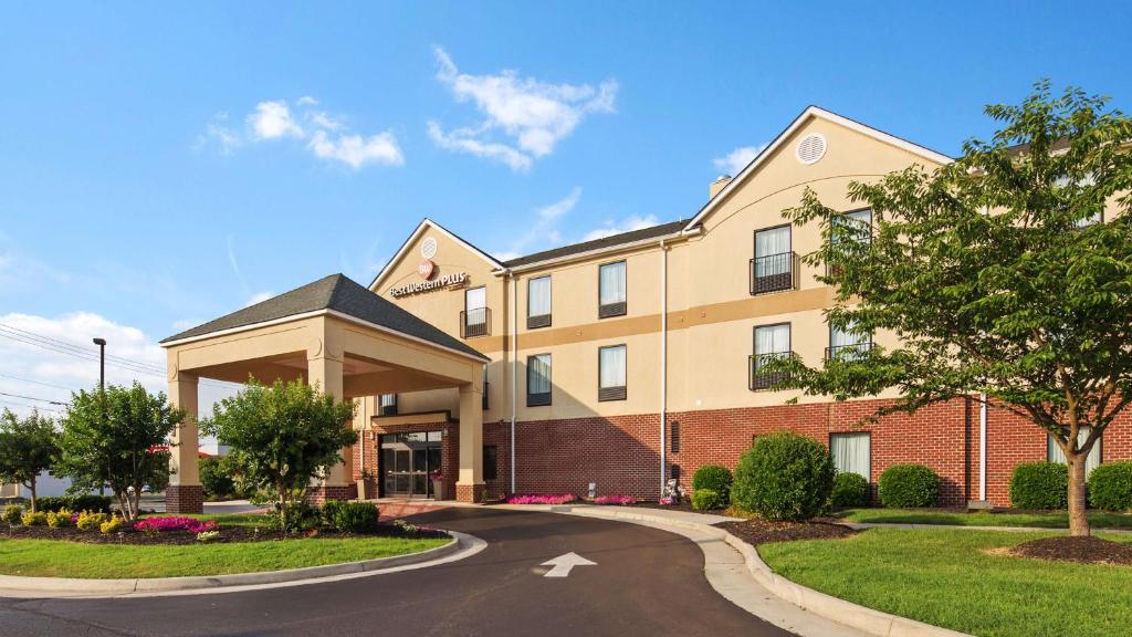 Best Western Plus Hopewell Inn - main image