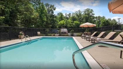 Best Western Plus Hopewell Inn - image 14