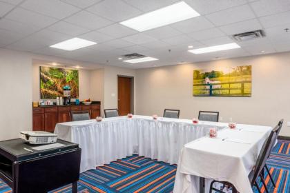 Hampton Inn & Suites Hopkinsville - image 5