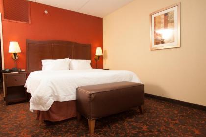 Hampton Inn Elmira/Horseheads - image 12