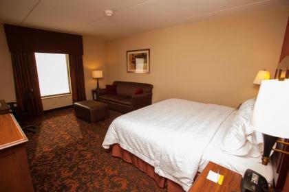 Hampton Inn Elmira/Horseheads - image 17