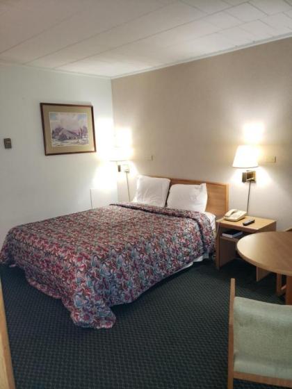 Budget Inn Horseheads - image 1