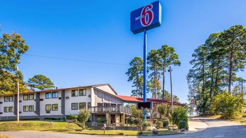 Motel 6-Hot Springs AR - image 2