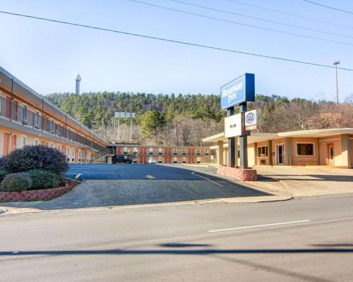 Rodeway Inn Hot Springs - main image