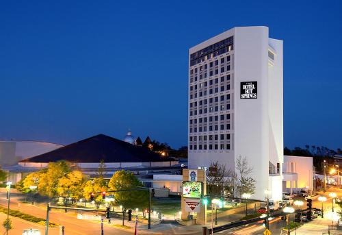 The Hotel Hot Springs - main image