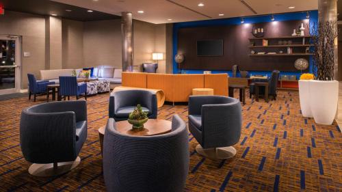 Courtyard by Marriott Hot Springs - image 4