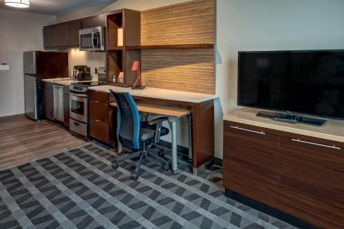 TownePlace Suites by Marriott Hot Springs - image 2