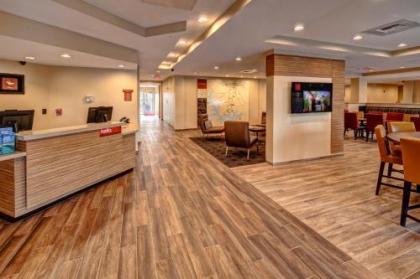 TownePlace Suites by Marriott Hot Springs - image 4