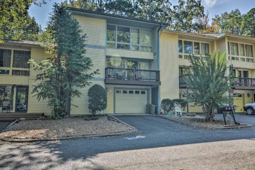 Private Lakefront Townhome in Hot Springs Village! - image 4