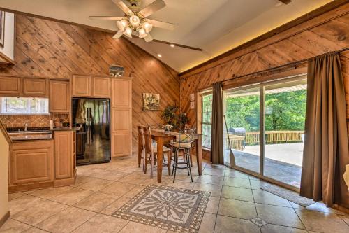 Waterfront Hot Springs Cabin with Deck and Private Dock - image 5