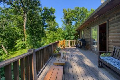 Luxury Log Cabin with 5 Private Acres and Hot Tub! - image 9