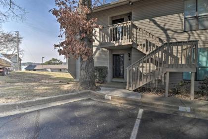 Cozy Condo with Balcony and Pool Access on Lake Hamilton! - image 15