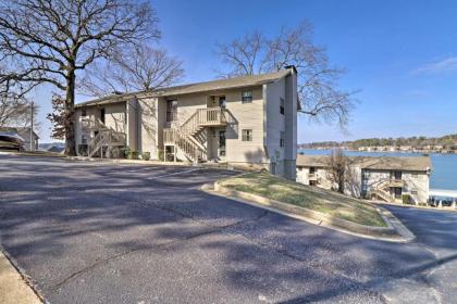 Cozy Condo with Balcony and Pool Access on Lake Hamilton! - image 4