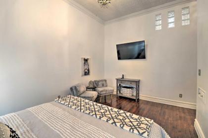 Spacious Downtown Condo - 1 Block to Bathhouse Row - image 11