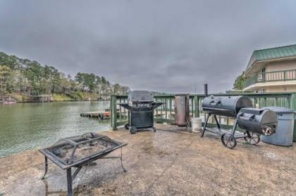 Couples Retreat Right on Water with Boat Ramp!