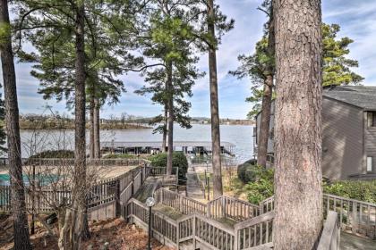 Hot Springs Condo with Lake View and Access Grill - image 4