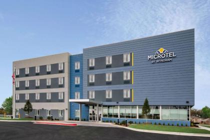 Microtel Inn & Suites by Wyndham Hot Springs - image 13