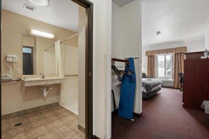 Stay USA Hotel and Suites - image 15