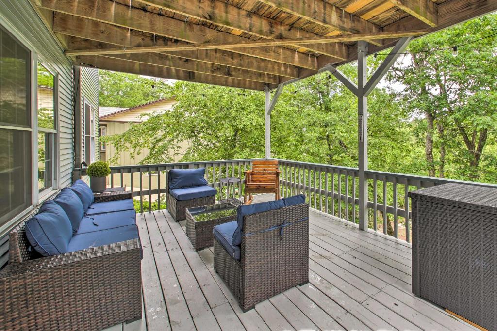 Lakefront Hot Springs Retreat with Deck and Boat Dock! - image 7