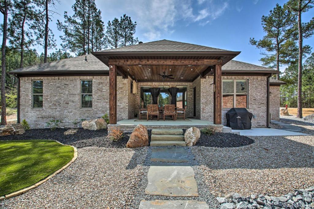 Newly Built Home with Fire Pit on Golf Course! - image 2