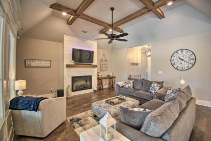 Newly Built Home with Fire Pit on Golf Course! - image 3