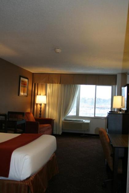 Holiday Inn Express Houghton-Keweenaw an IHG Hotel - image 12