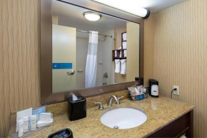 Hampton Inn Houma - image 9