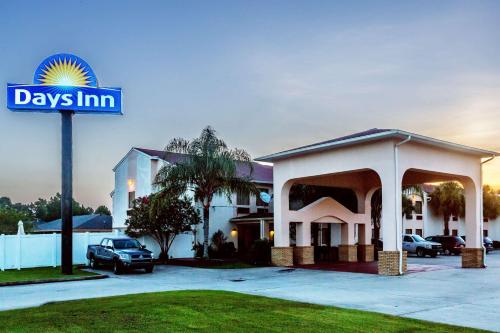 Days Inn by Wyndham Houma LA - main image