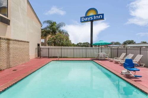 Days Inn by Wyndham Houma LA - image 5