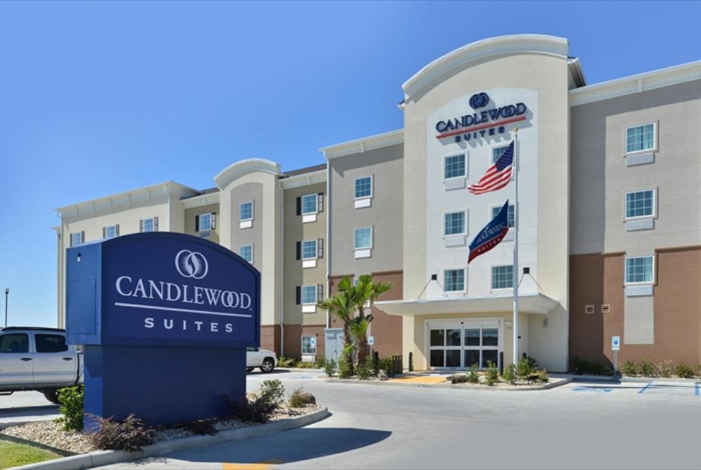 Candlewood Suites Houma an IHG Hotel - main image