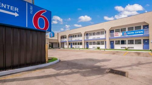 Motel 6 Houston TX FM 1960 Bammel - main image