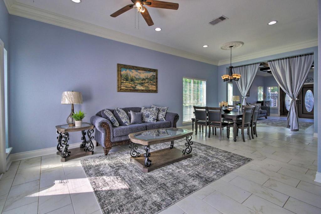 Southwest Houston Home with Balconies and Patio! - image 4